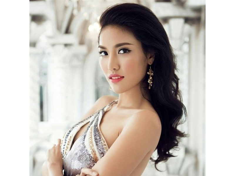 bi-quyet-giu-lan-da-tuoi-tre-cua-hoa-hau-lan-khue