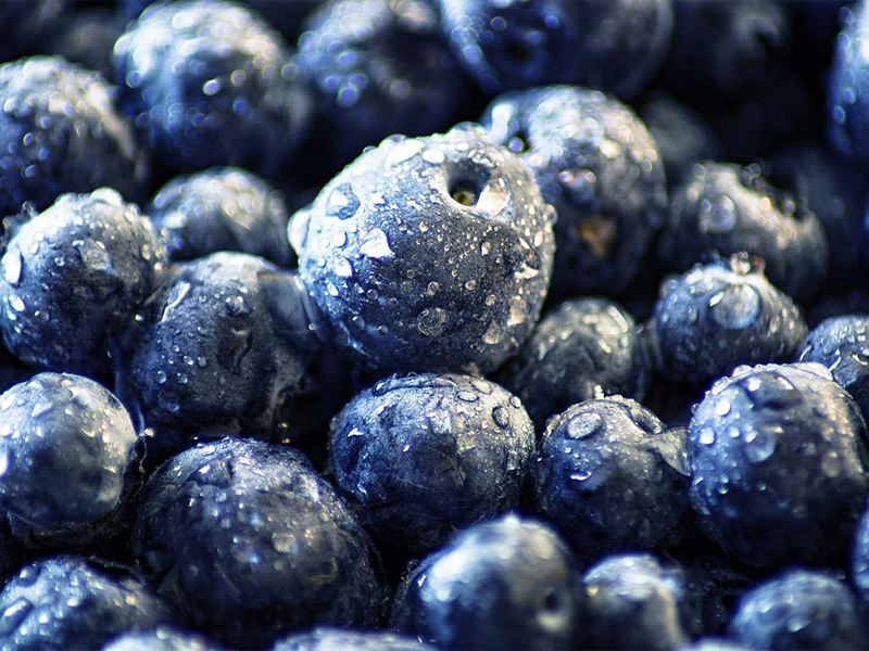 phu-nu-muon-tre-mai-dung-quen-thuc-pham-nay